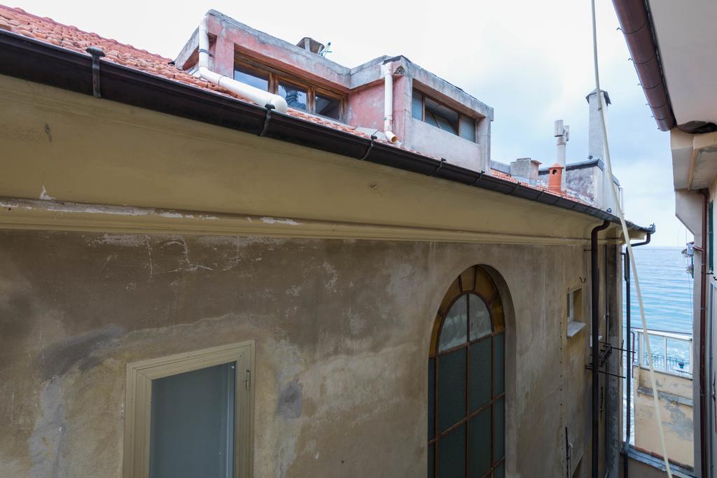 Ensemble Rooms Di Vayadu Alassio Buitenkant foto
